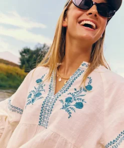 Blouse fille oversize écru broderies