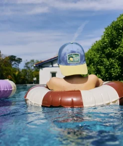 Casquette garçon bleu et jaune avec patch brodé