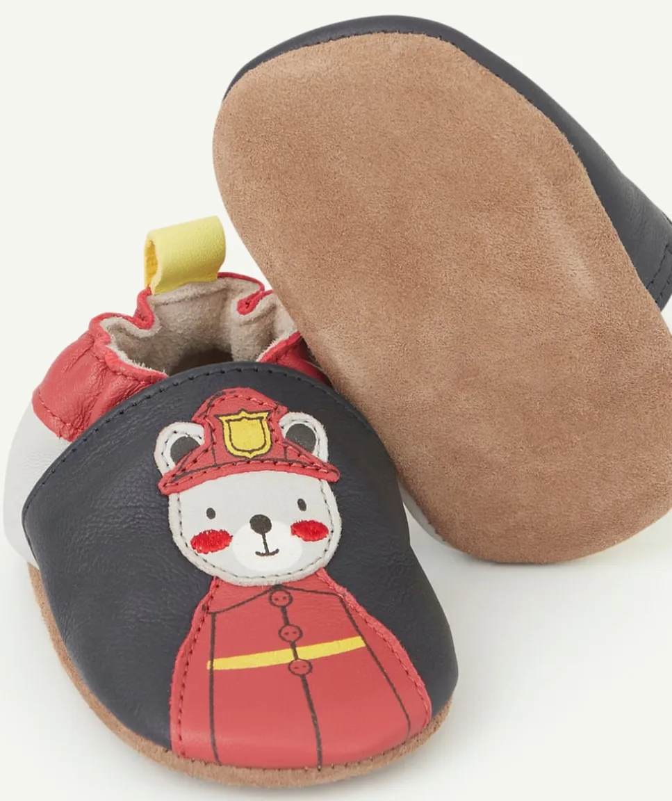 Chaussons bébé en partie en cuir bleu marine gris et rouge pompier