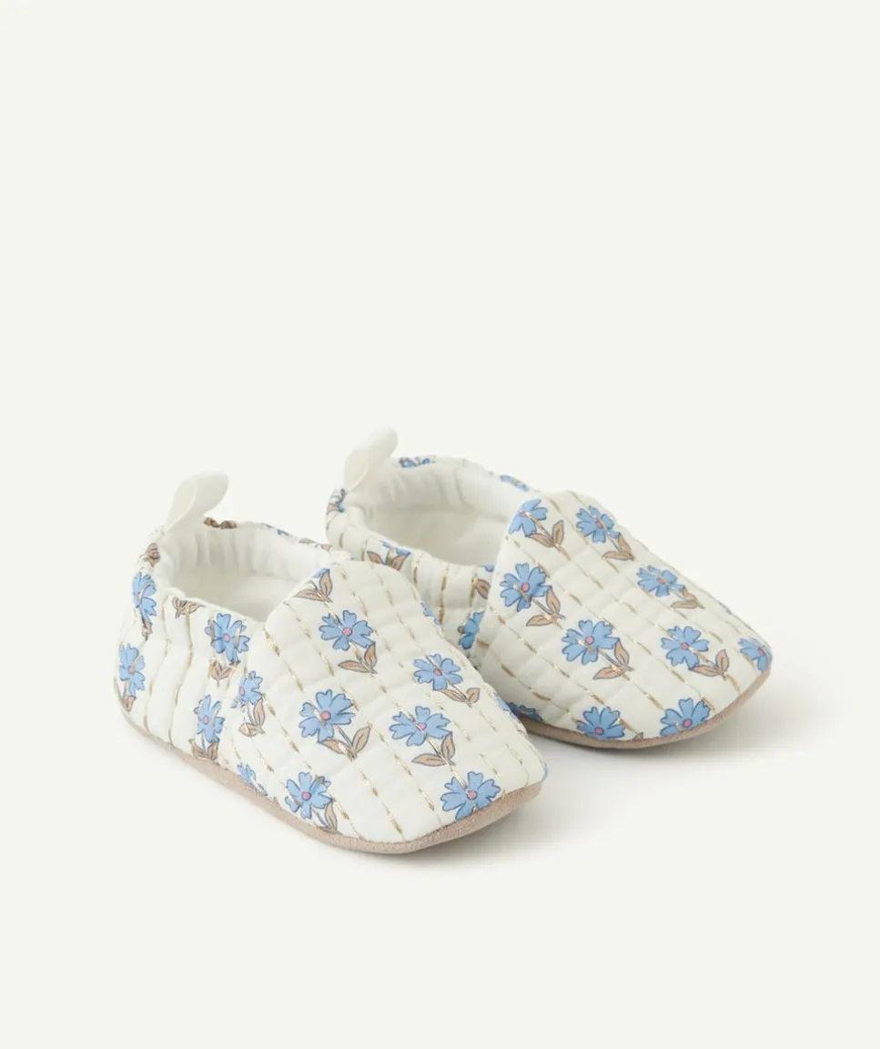 Chaussons bébé fille imprimé floral matelassé