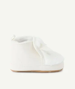 Chaussons bébé fille motif lapin blanc