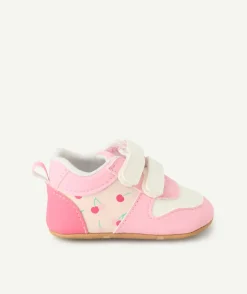 Chaussons style baskets bébé fille rose et blanc