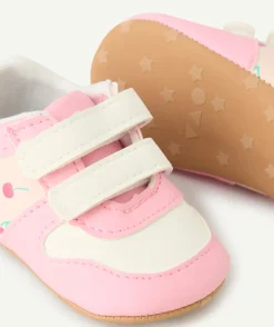 Chaussons style baskets bébé fille rose et blanc