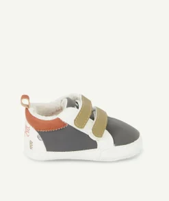 Chaussons type baskets bébé kaki bleu et sherpa