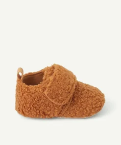 Chaussures bébé garçon en fausse fourrure marron