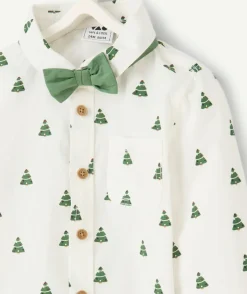Chemise bébé garçon blanche avec imprimés sapins verts et noeud papillon
