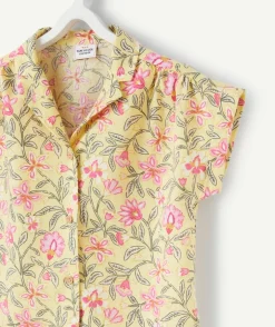 Chemise d'été manches courtes fille jaune avec imprimé à fleurs