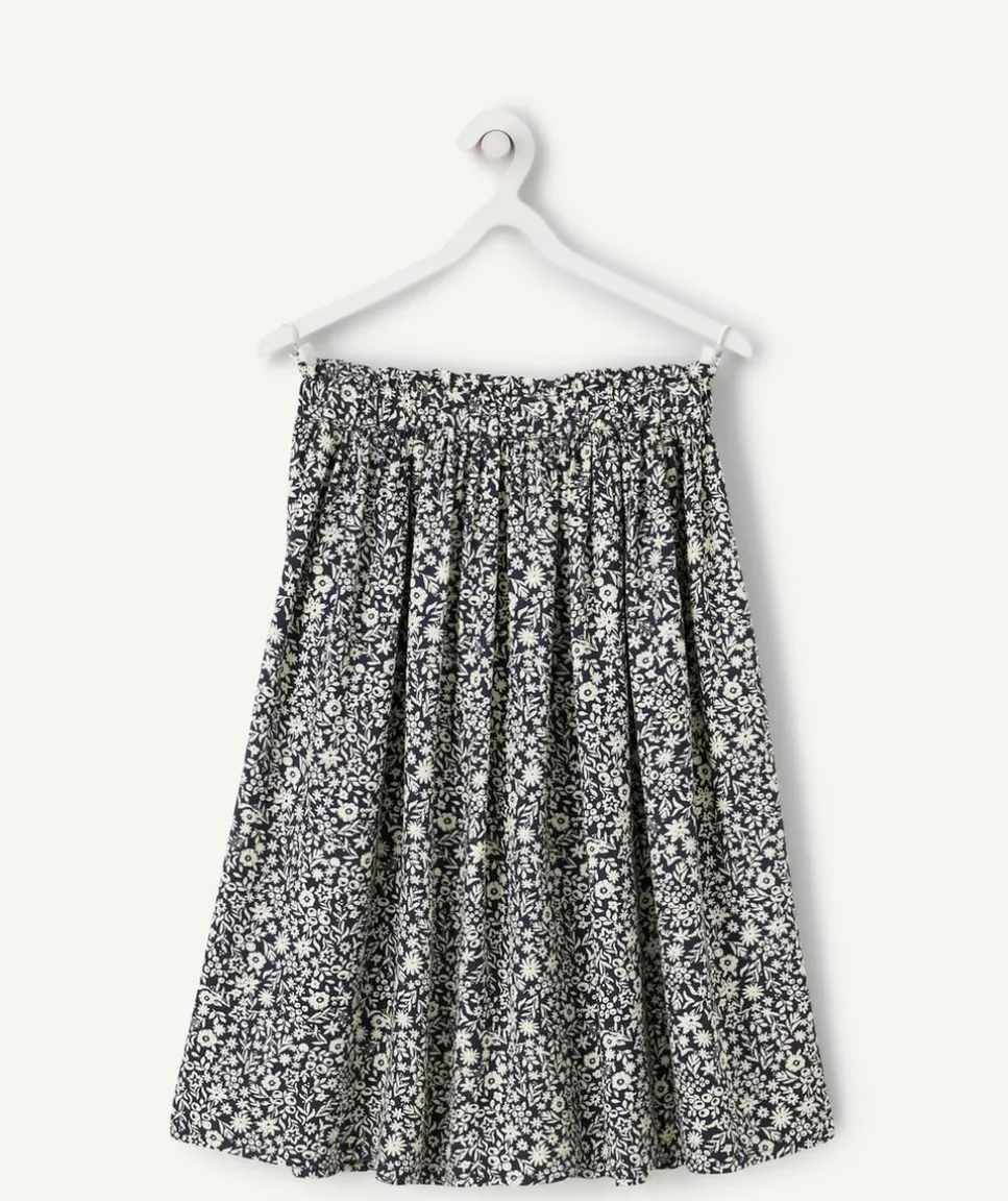 Jupe longue fille en viscose reponsable imprimée fleurie écru et bleu marine