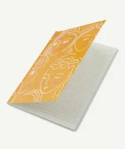 Le cahier jaune avec visage à lignes