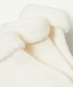 Le lot de 3 paires de chaussettes de naissance
