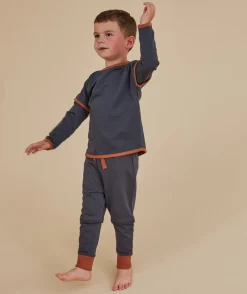 Le t-shirt évolutif 2 en 1 bleu marine et terracotta en coton pima
