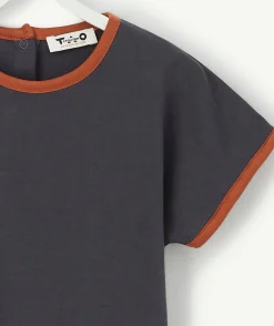 Le t-shirt évolutif 2 en 1 bleu marine et terracotta en coton pima