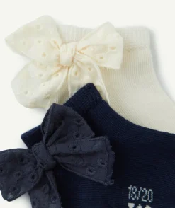 Lot de 2 chaussettes bébé fille unies avec noeud en broderie