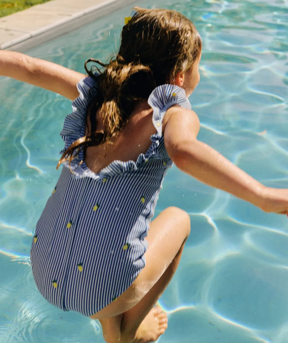 Maillot 1 pièce fille rayé à volants