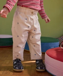 Pantalon droit bébé fille écru imprimé cœurs