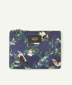 Petite pochette en fibres recyclées bleue et imprimée oiseaux