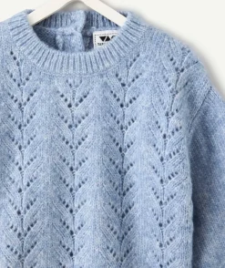 Pull bébé fille bleu maille ajourée