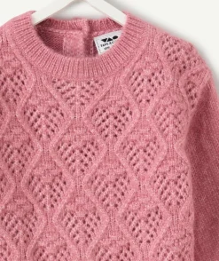 Pull bébé fille rose maille ajourée