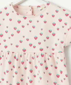 Robe en maille bébé fille en coton bio rose imprimé fraises