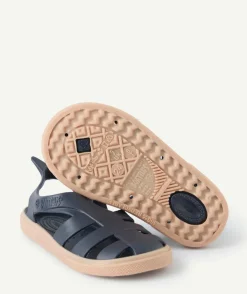 Sandales bébé fille pour la plage bleu marine