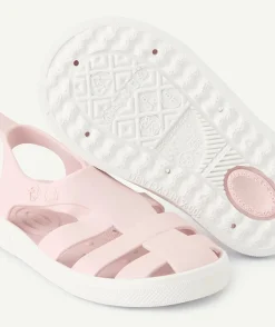 Sandales enfant pour la plage vieux rose
