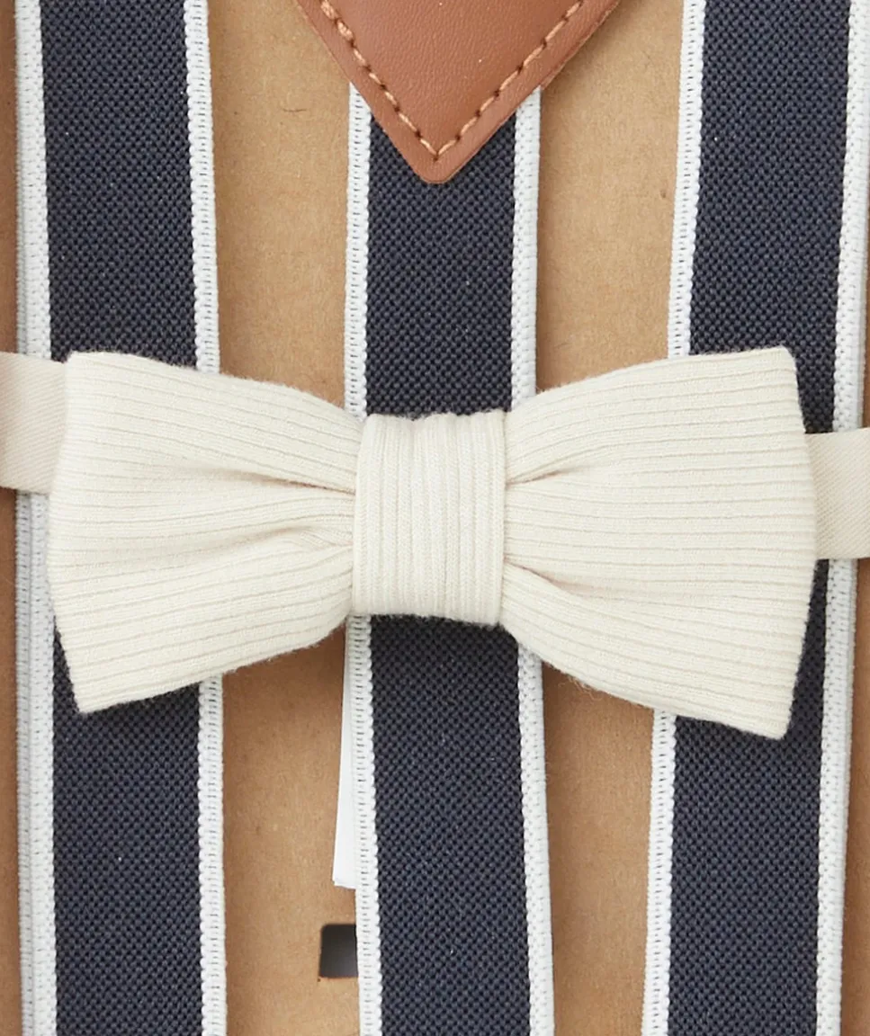 Set garçon avec bretelles élastiquées bleues et noeud papillon beige