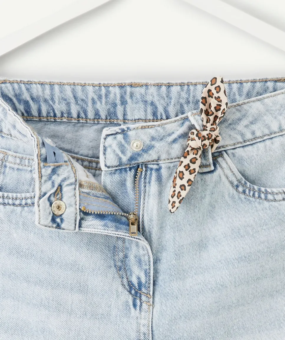Short fille en denim bleu clair