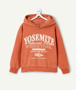Sweat à capuche garçon orange avec imprimé