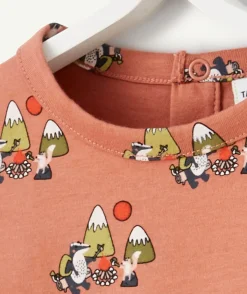 T-shirt bébé garçon en coton bio rouille imprimé avec écureuils et montagnes