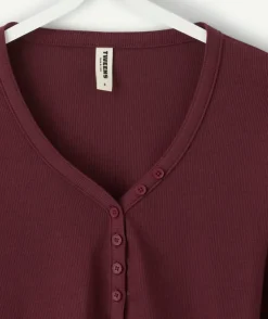 T-shirt fille cintré bordeaux