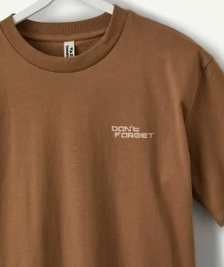 T-shirt garçon oversize marron imprimé