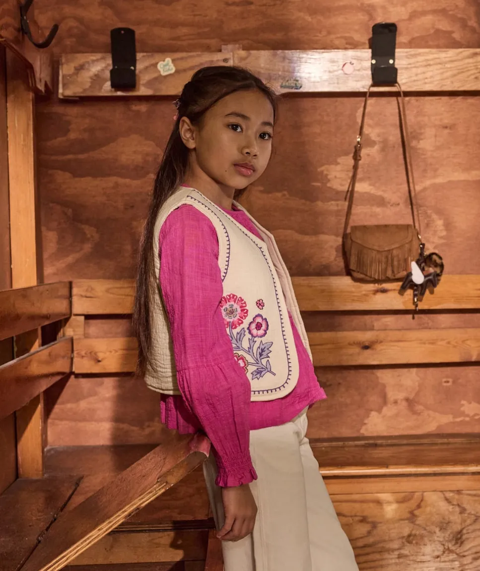 Veste sans manches fille brodée écru